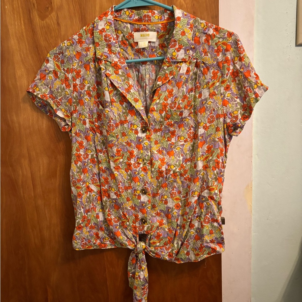 Tie front top